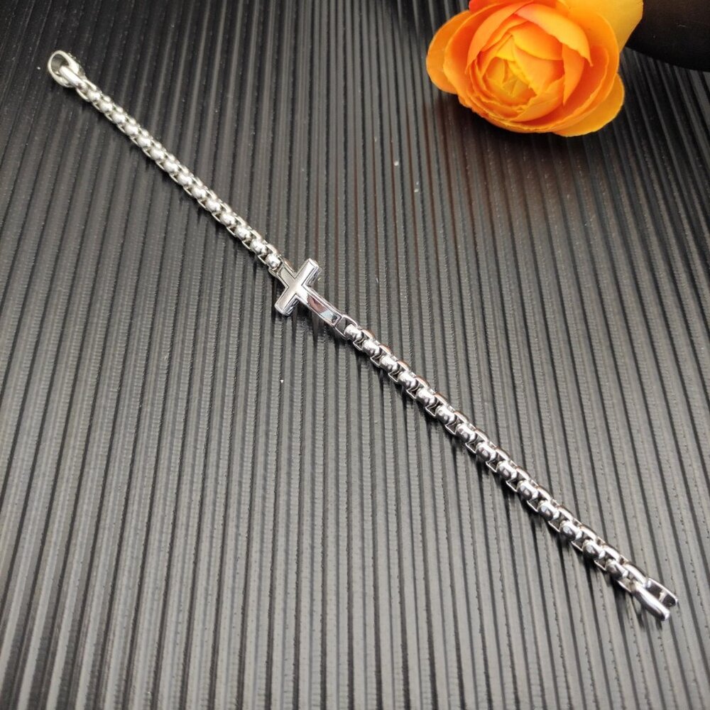 David Yurman Bracelets - Picture 3 of 7